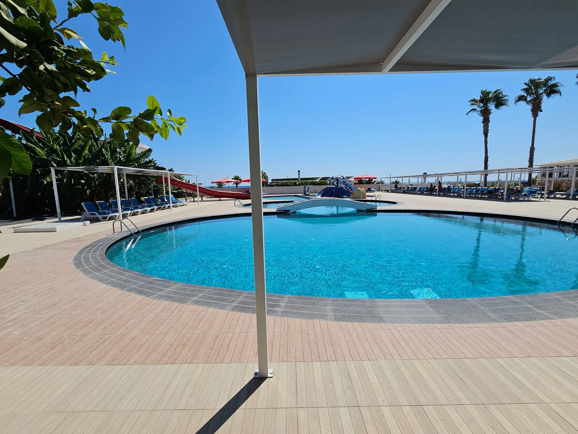 Pool with the sea behind